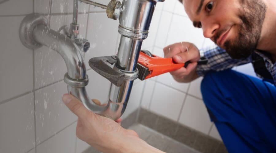 Professional same day plumber services in Huddleston, VA